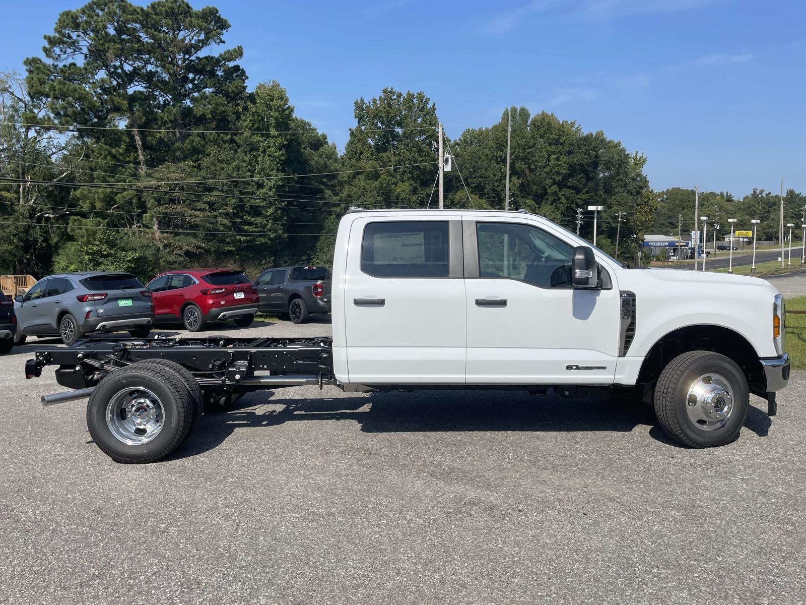 2026 Ford F-350 XL photo 2