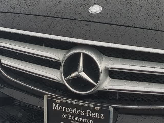 2017 Mercedes Benz E 300 4MATIC photo 3