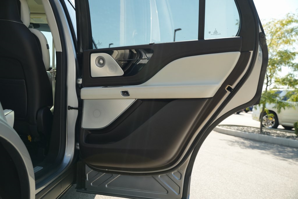 2022 Lincoln Aviator Black Label Grand Touring photo 33