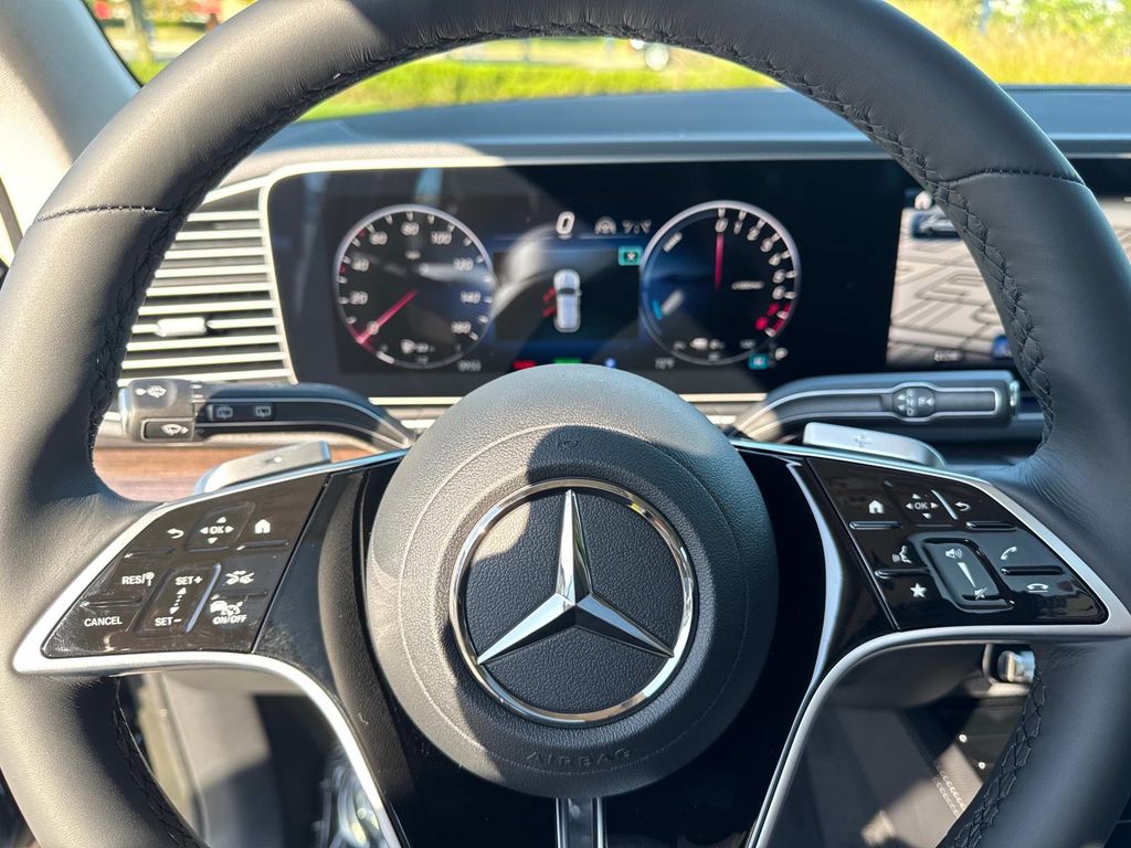2026 Mercedes Benz GLE 450e 4MATIC photo 26