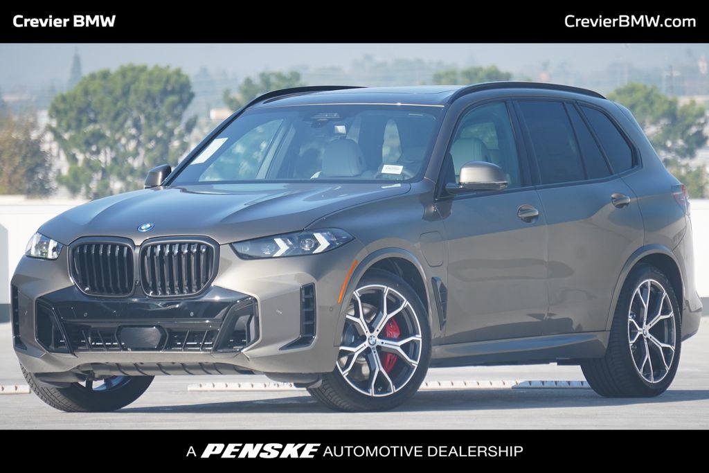 2026 BMW X5 50e's photo