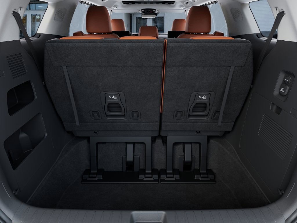 2025 Kia Carnival SX photo 16