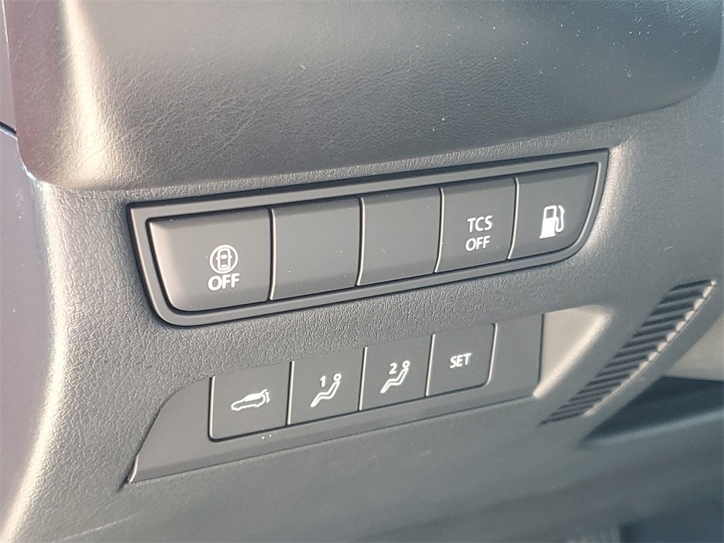 2025 Mazda CX-50 Premium photo 16
