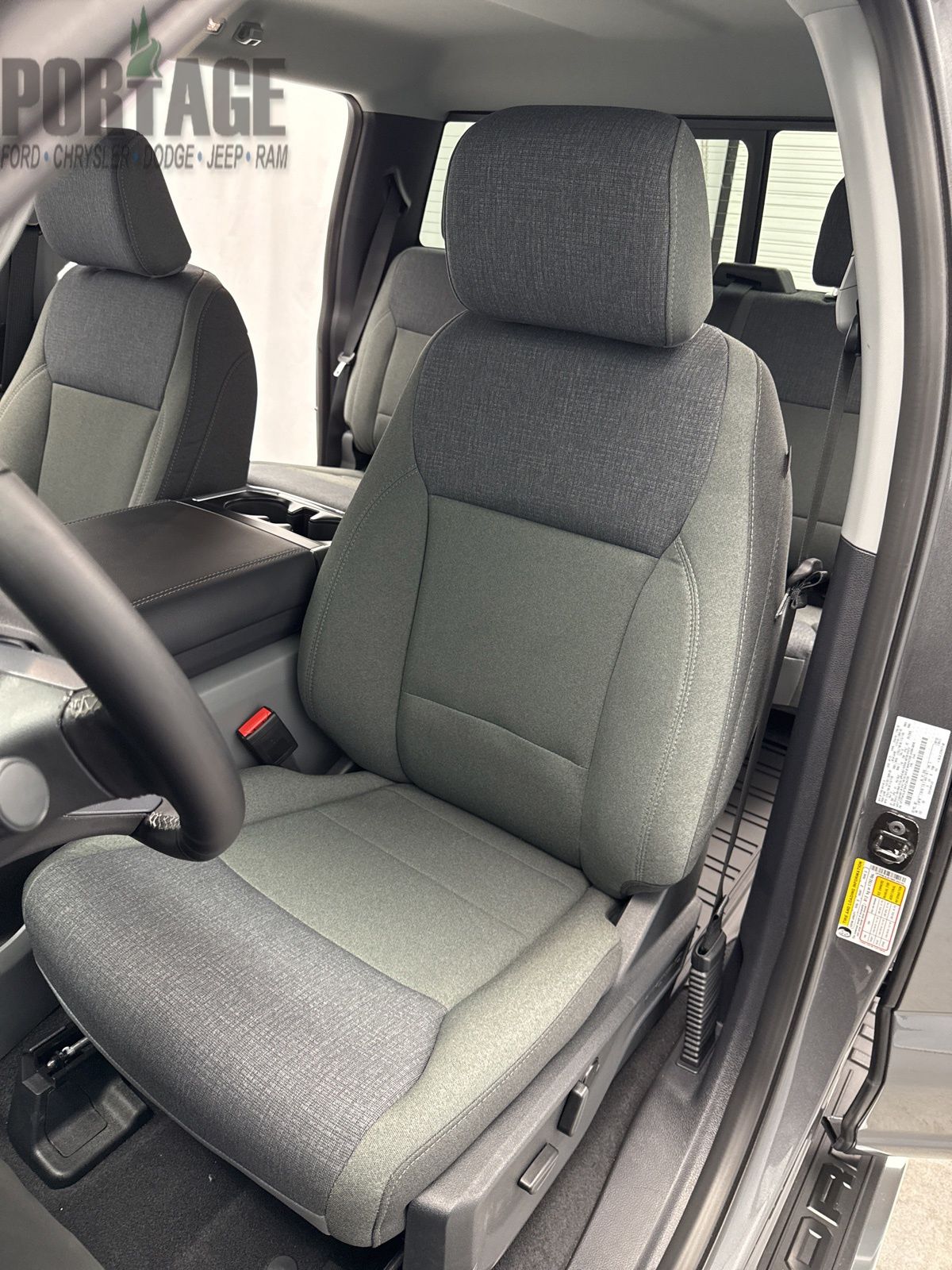 2025 Ford F-150 XLT photo 11