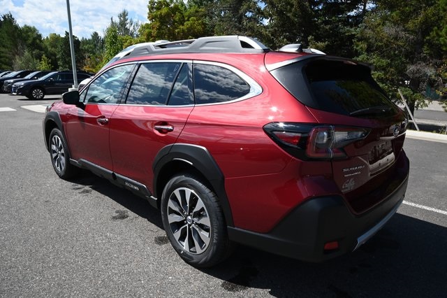 2025 Subaru Outback Touring photo 4