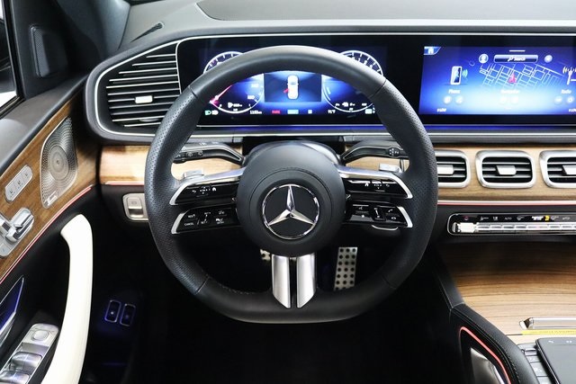 2025 Mercedes Benz GLE 450e 4MATIC photo 3