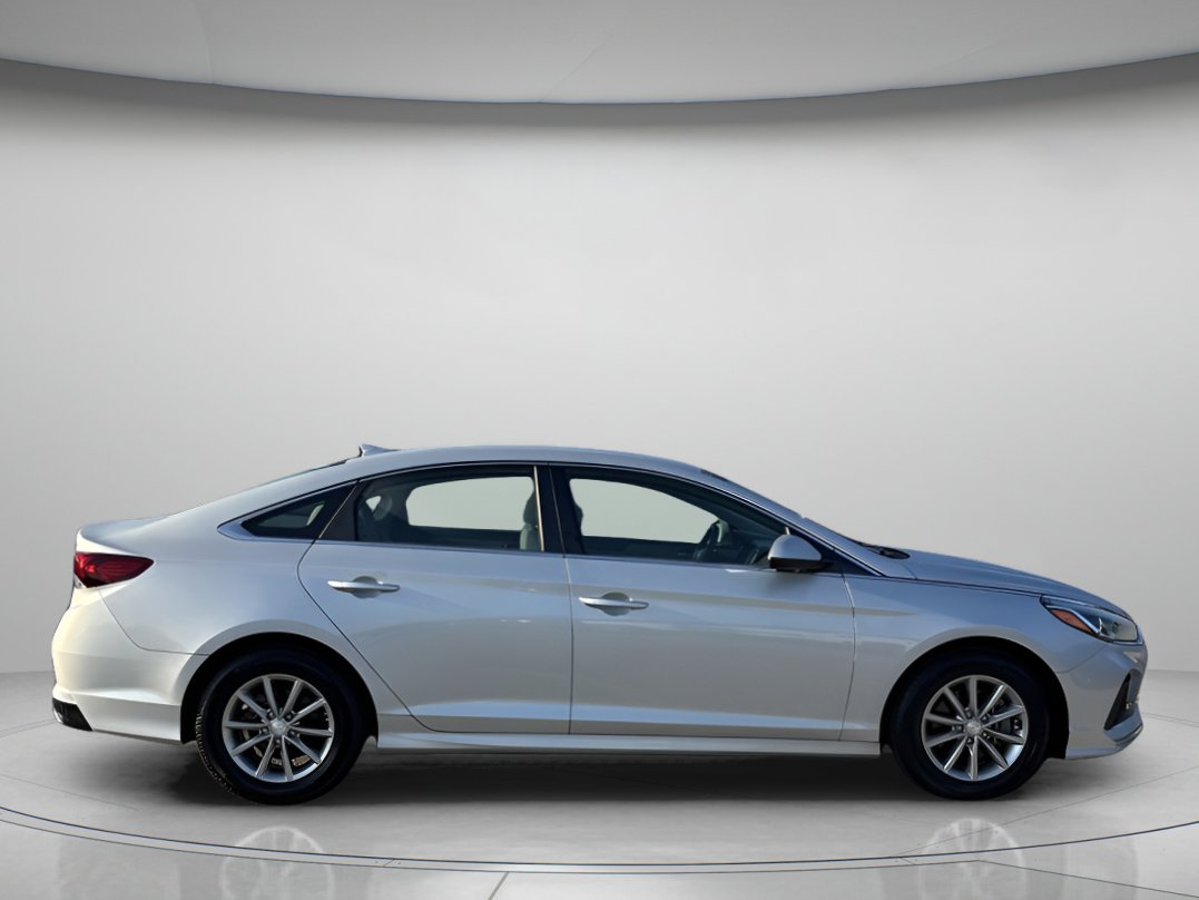 2019 Hyundai Sonata Eco photo 2