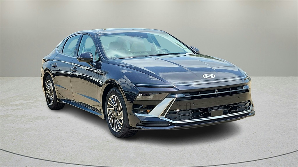 2025 Hyundai Sonata Hybrid Limited's photo
