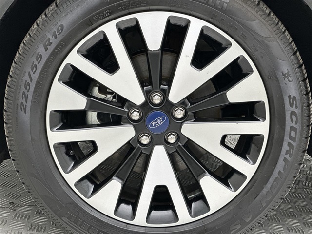 2020 Ford Escape SE Sport Hybrid photo 2
