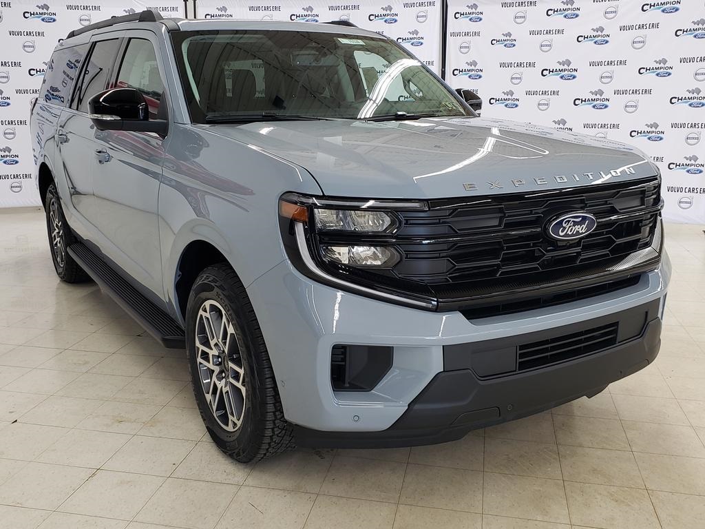 2025 Ford Expedition Active's photo