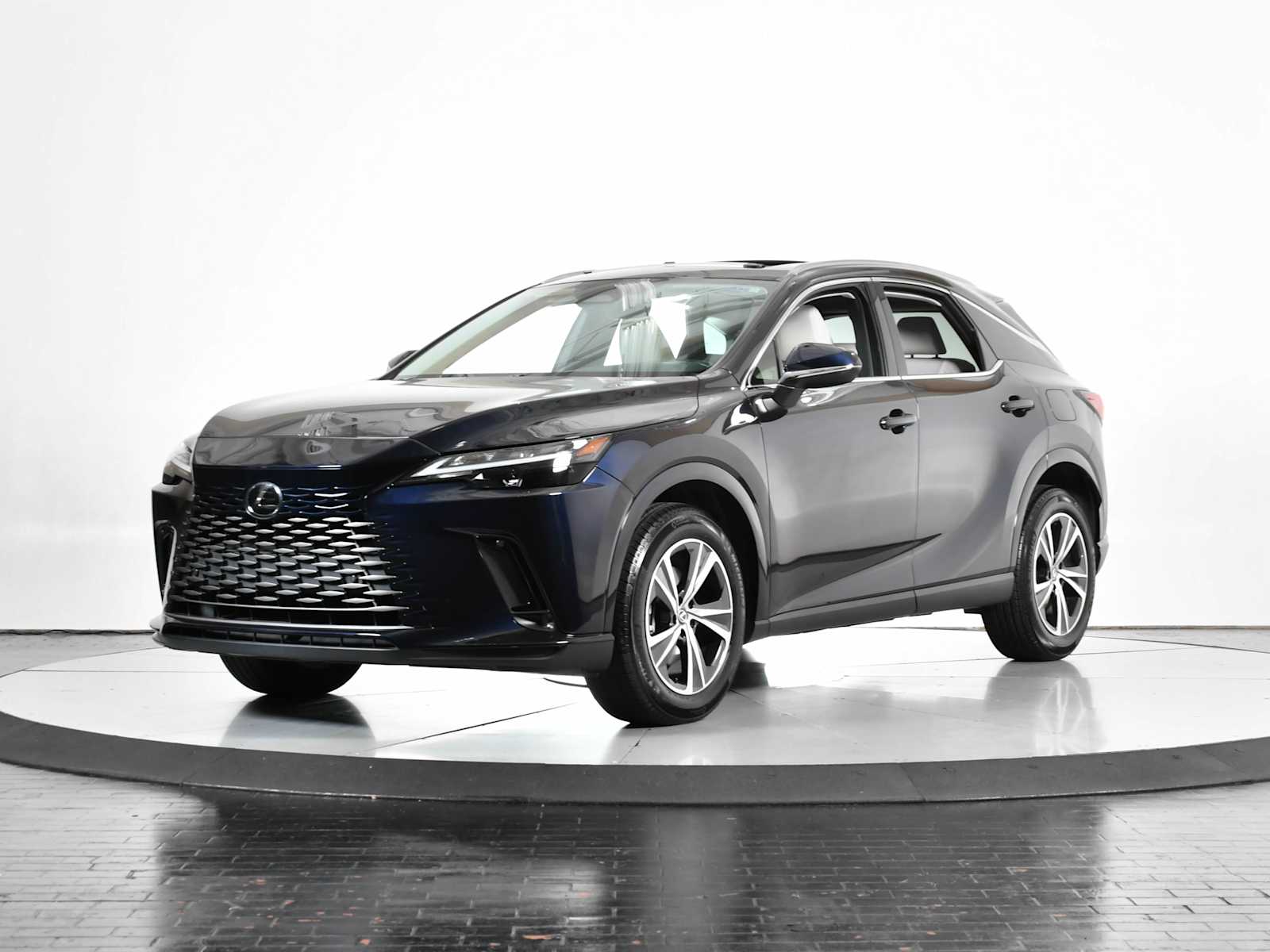 2024 Lexus RX 350's photo