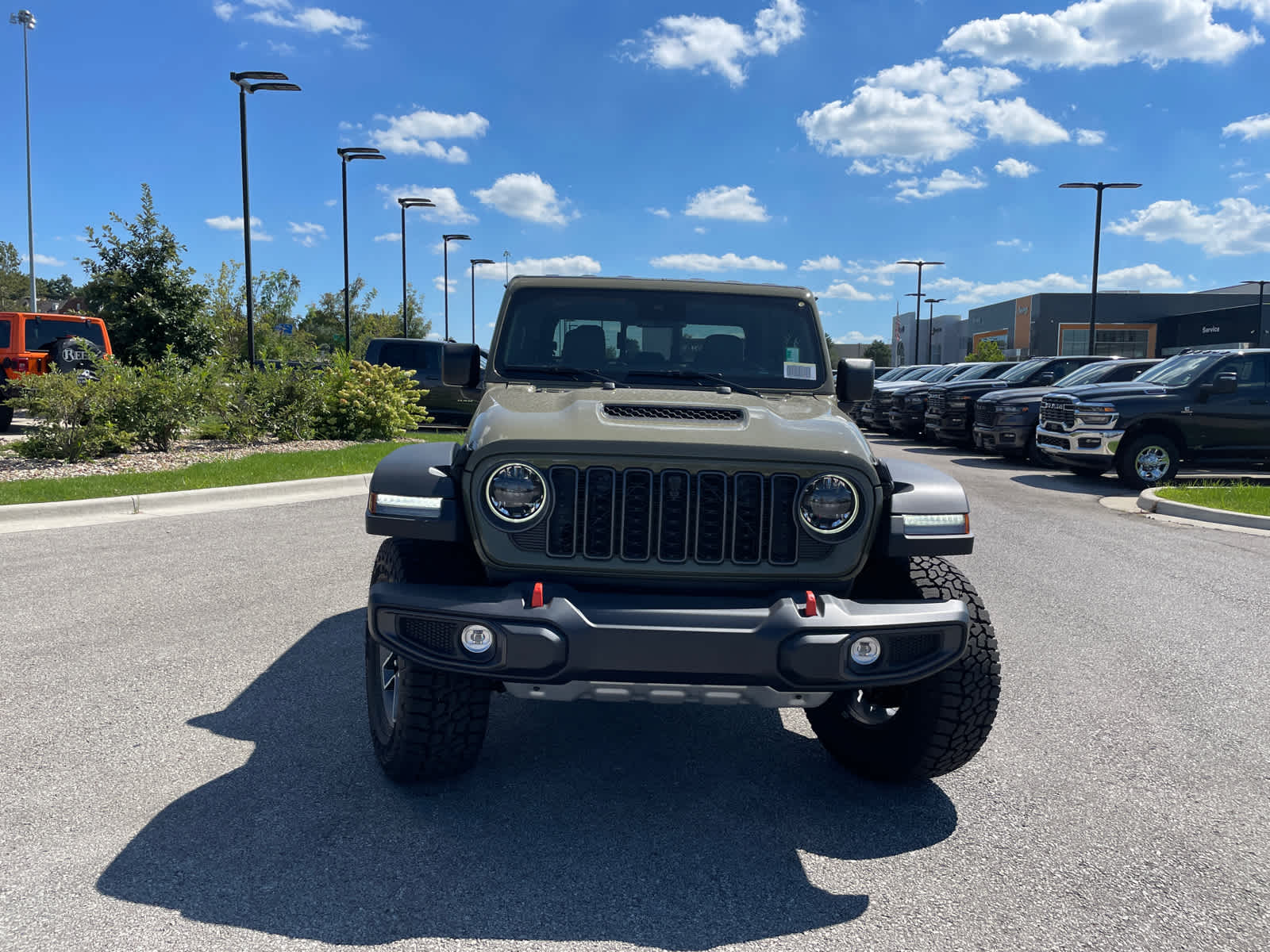 2025 Jeep Gladiator Mojave photo 3