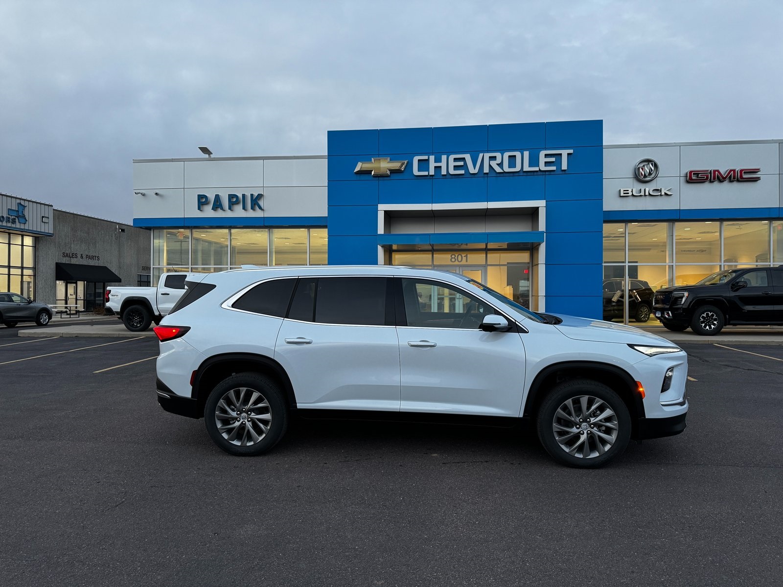 2026 Buick Enclave Preferred's photo