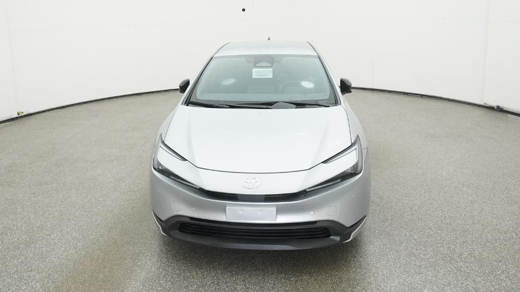 2026 Toyota Prius LE photo 2