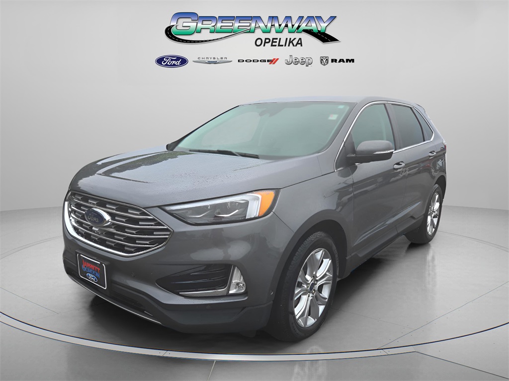 2021 Ford Edge Titanium photo 3