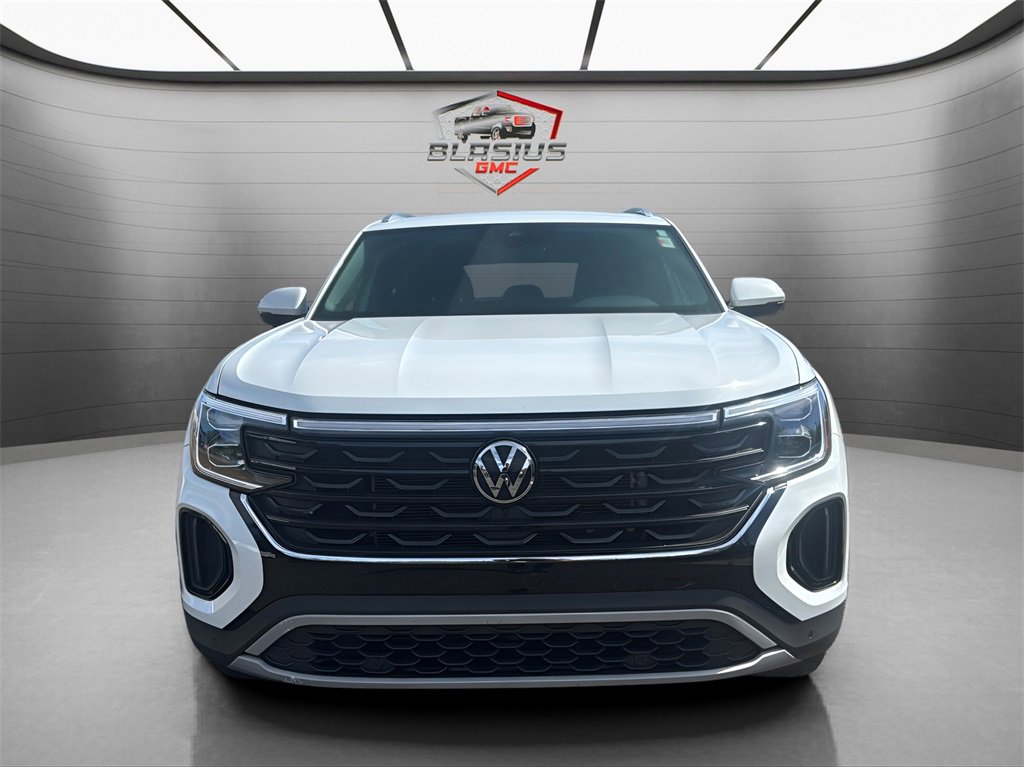 2024 Volkswagen Atlas Cross Sport SE Technology photo 7