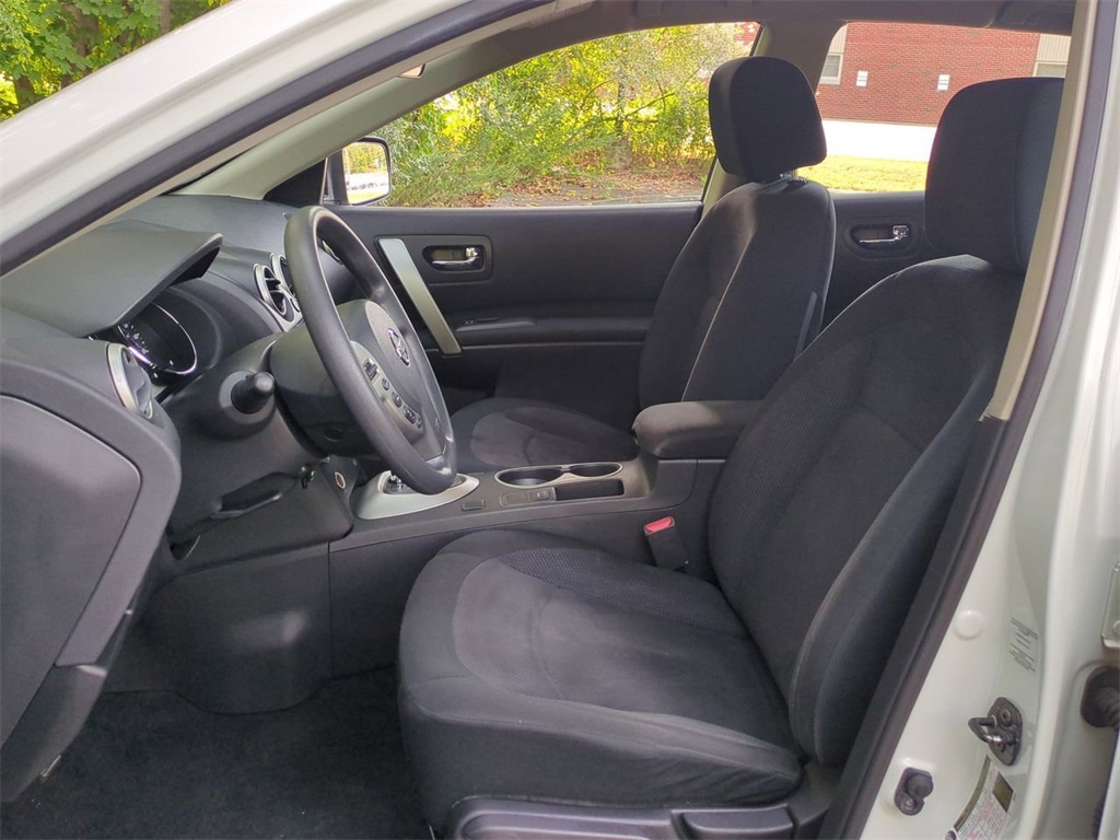 2014 Nissan Rogue Select S photo 20