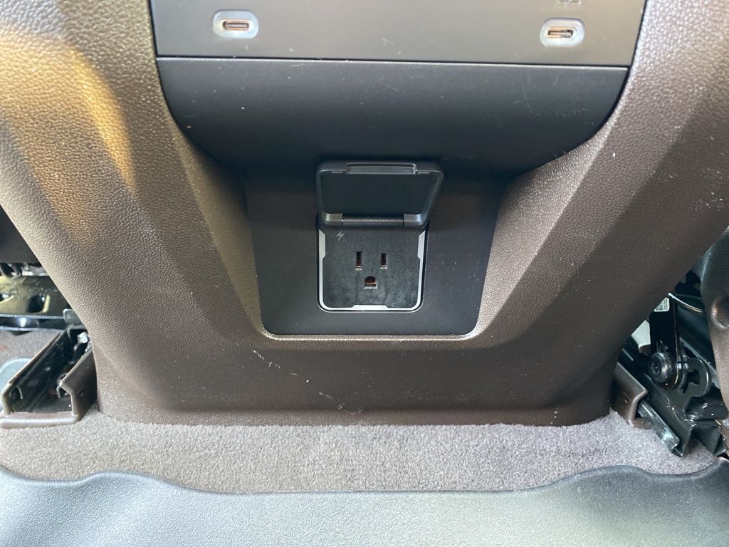 2021 Chevrolet Tahoe Z71 photo 30