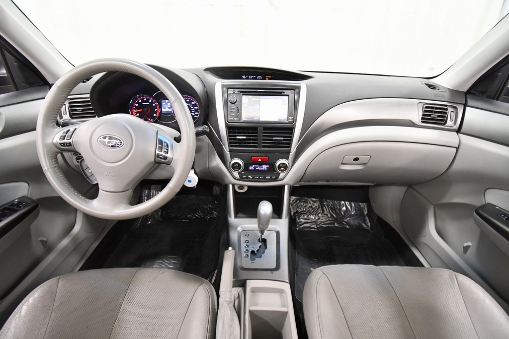 2013 Subaru Forester 2.5X photo 2
