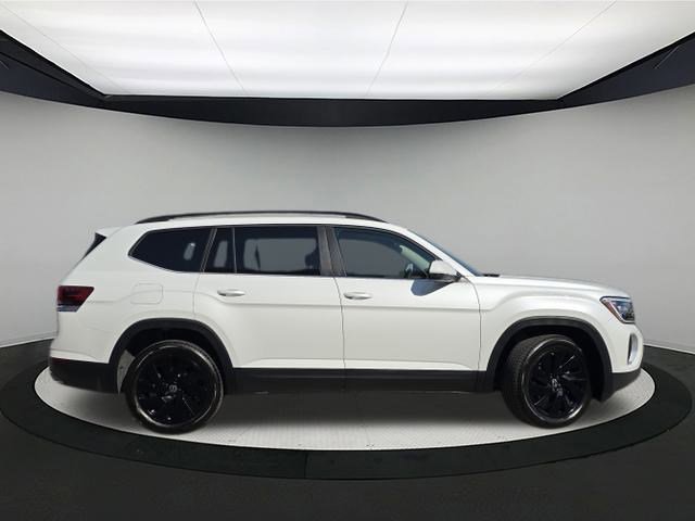 2026 Volkswagen Atlas SE Technology photo 7