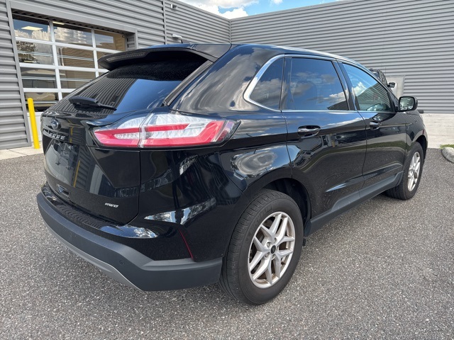 2023 Ford Edge SEL photo 3