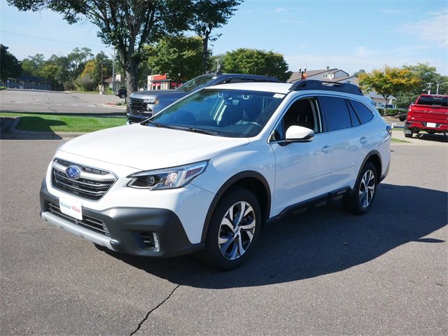 2022 Subaru Outback Limited photo 3