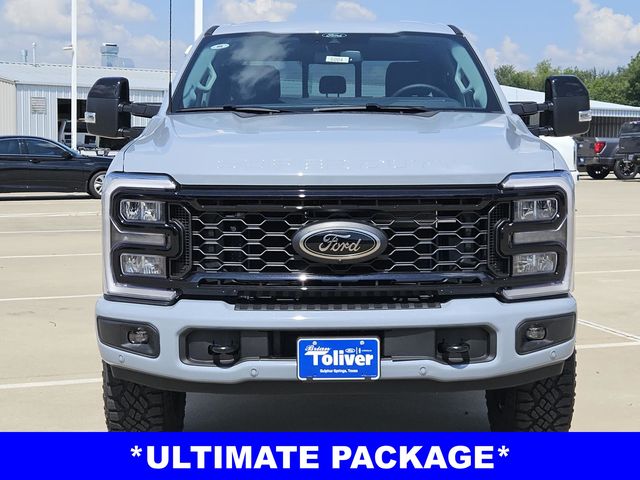 2026 Ford F-250 Lariat photo 2