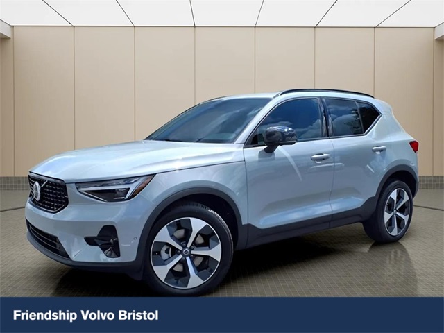 2026 Volvo XC40 Plus's photo