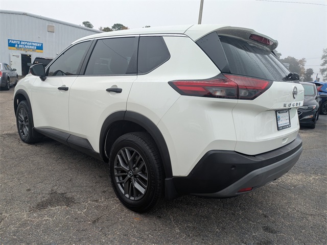 2022 Nissan Rogue S photo 2