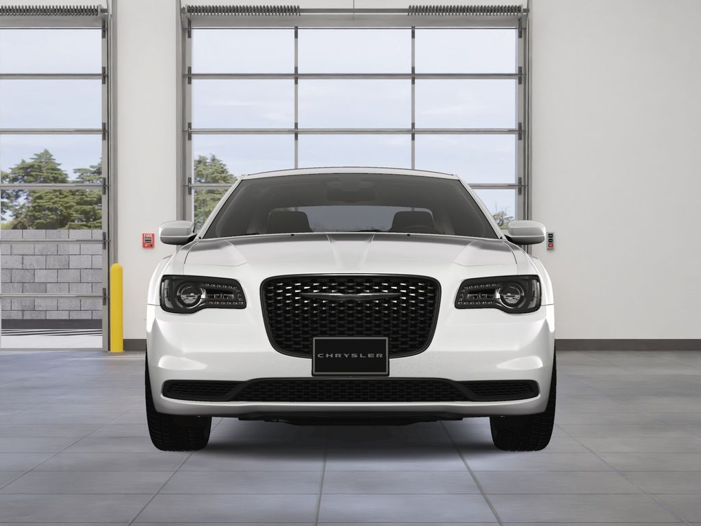 2023 Chrysler 300 Touring photo 6