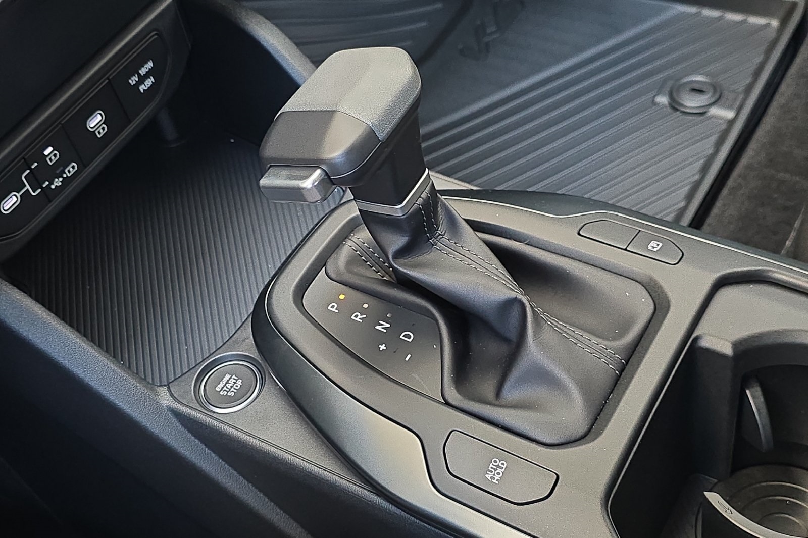 2025 Kia K4 LXS photo 16