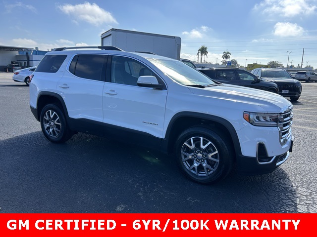 2023 GMC Acadia SLT's photo