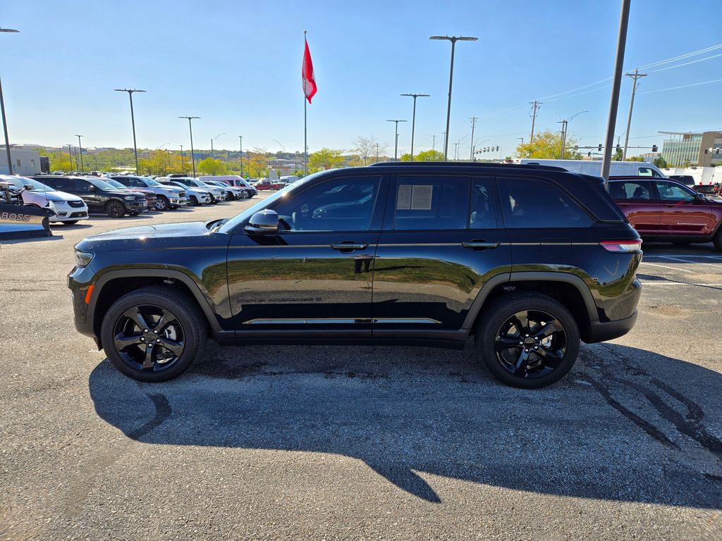 2023 Jeep Grand Cherokee Altitude X photo 5