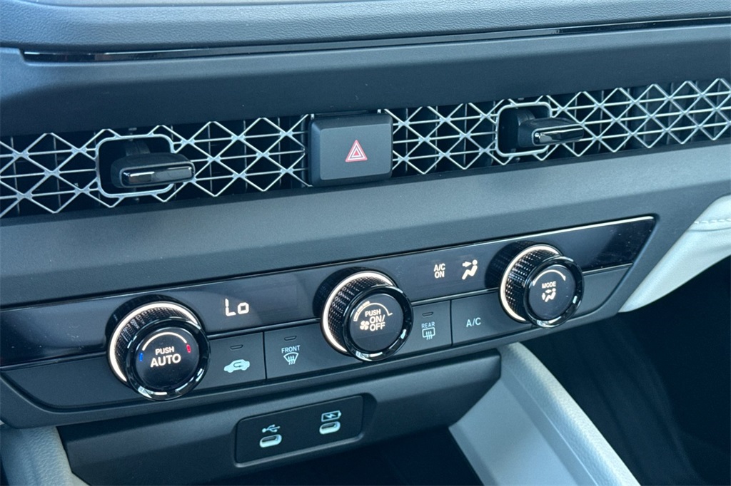 2025 Honda Accord LX photo 20