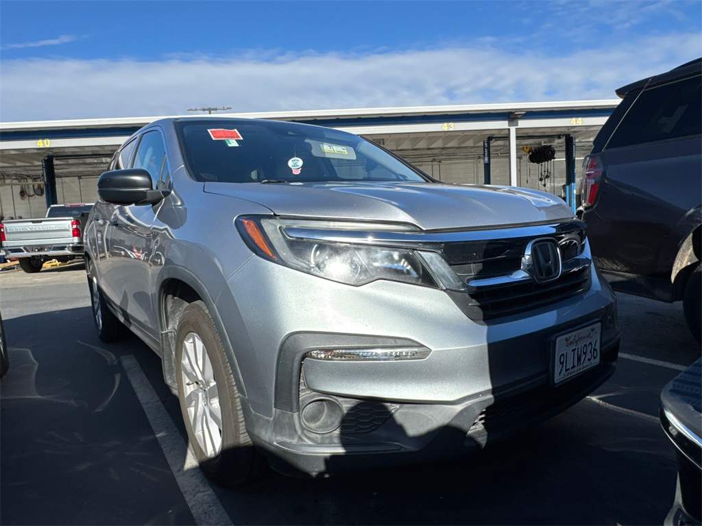 2021 Honda Pilot LX photo 2
