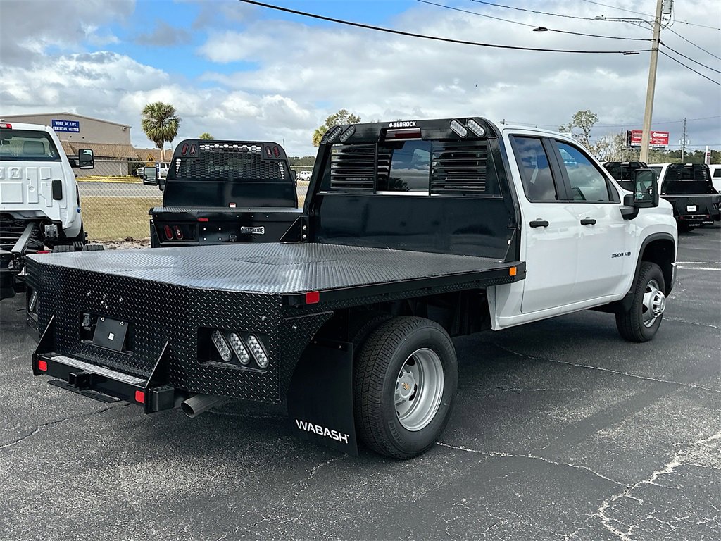 2024 Chevrolet Silverado 3500HD photo 4