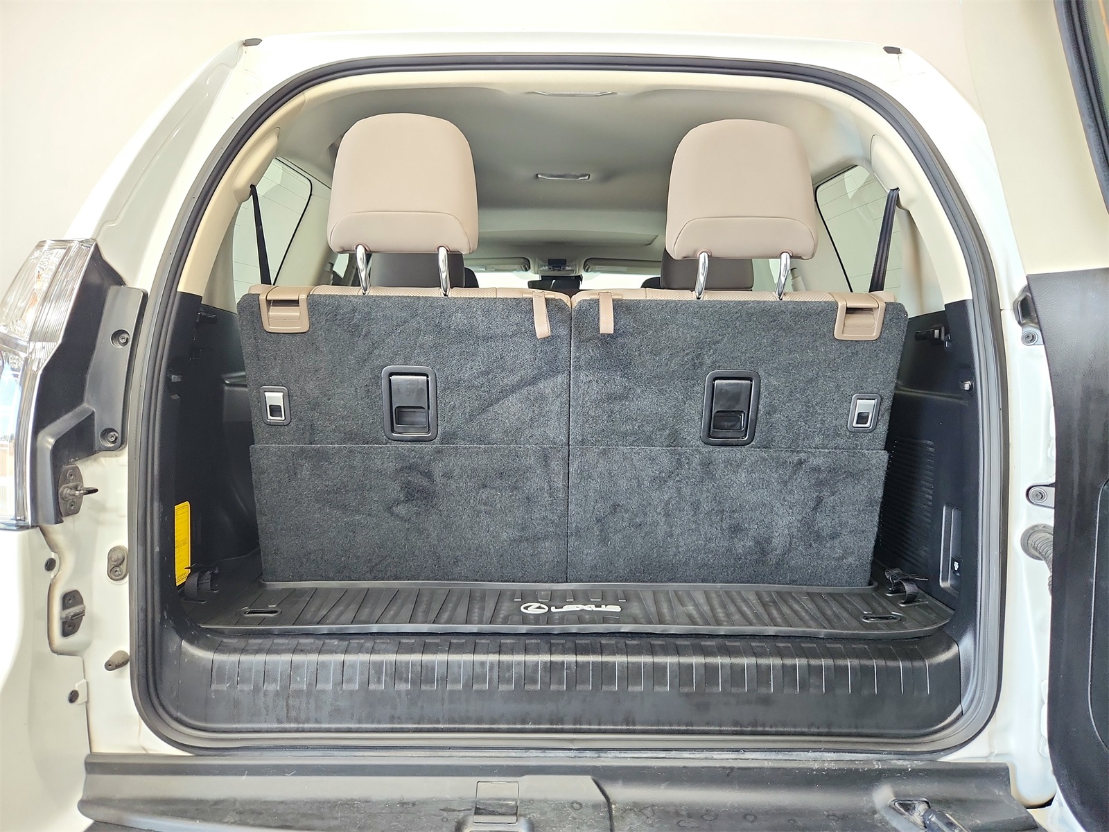 2022 Lexus GX 460 photo 41