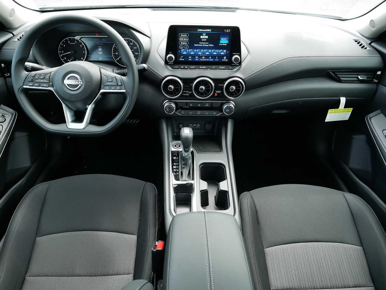 2025 Nissan Sentra SV photo 13