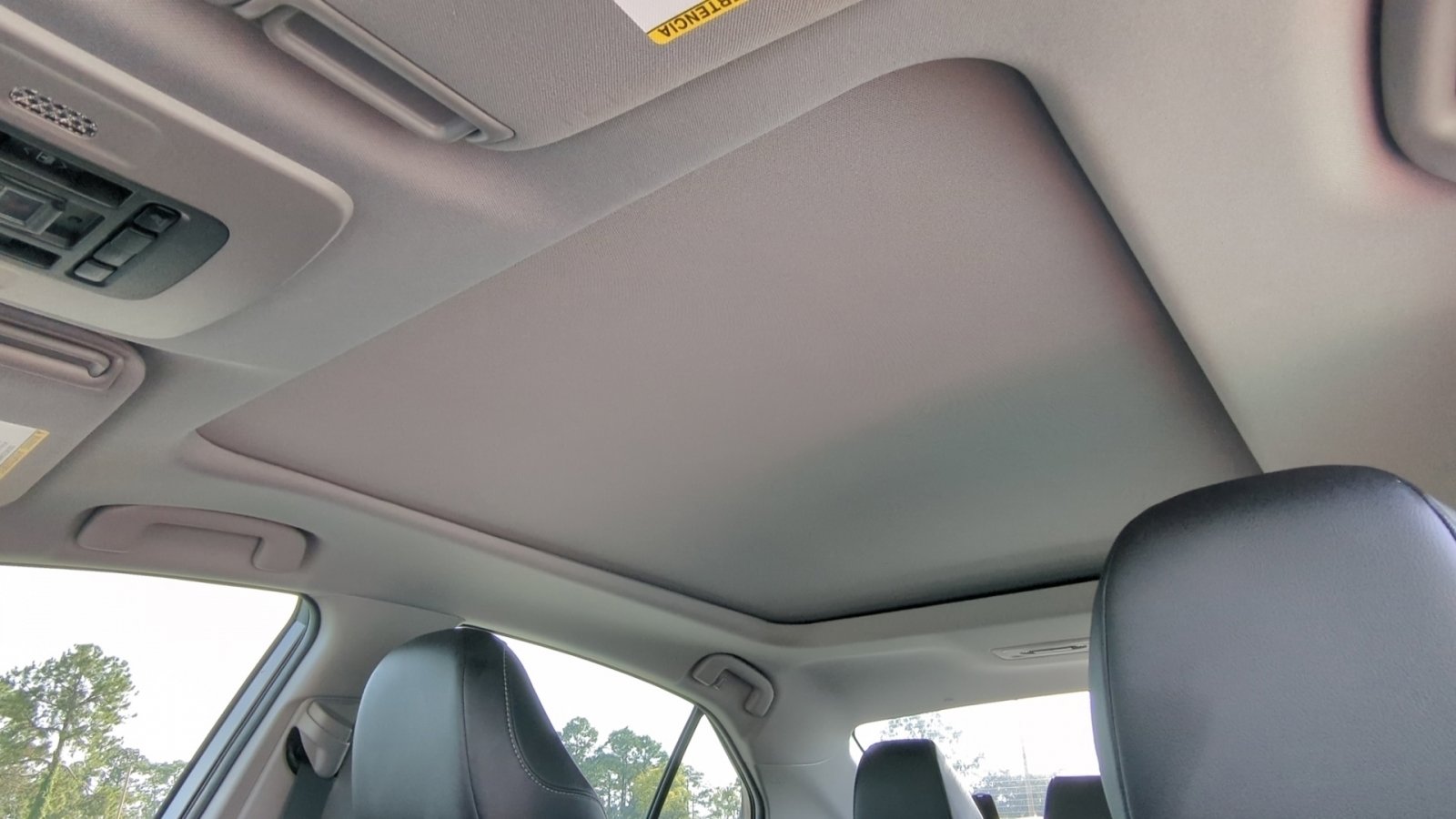 2021 Toyota Camry XSE photo 3