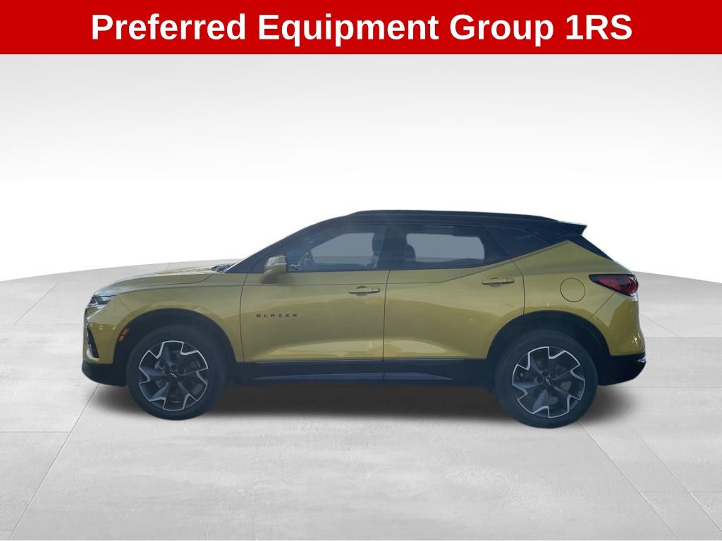 2022 Chevrolet Blazer RS photo 2