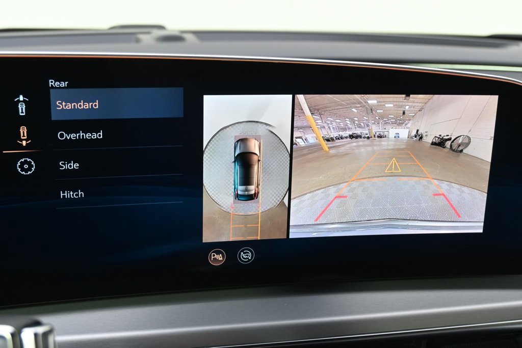 2025 Cadillac Lyriq Luxury photo 29