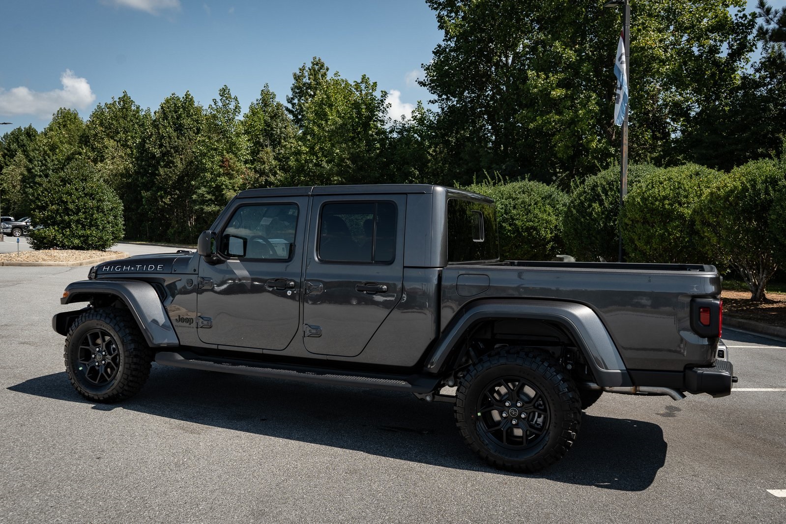 2025 Jeep Gladiator Sport photo 7