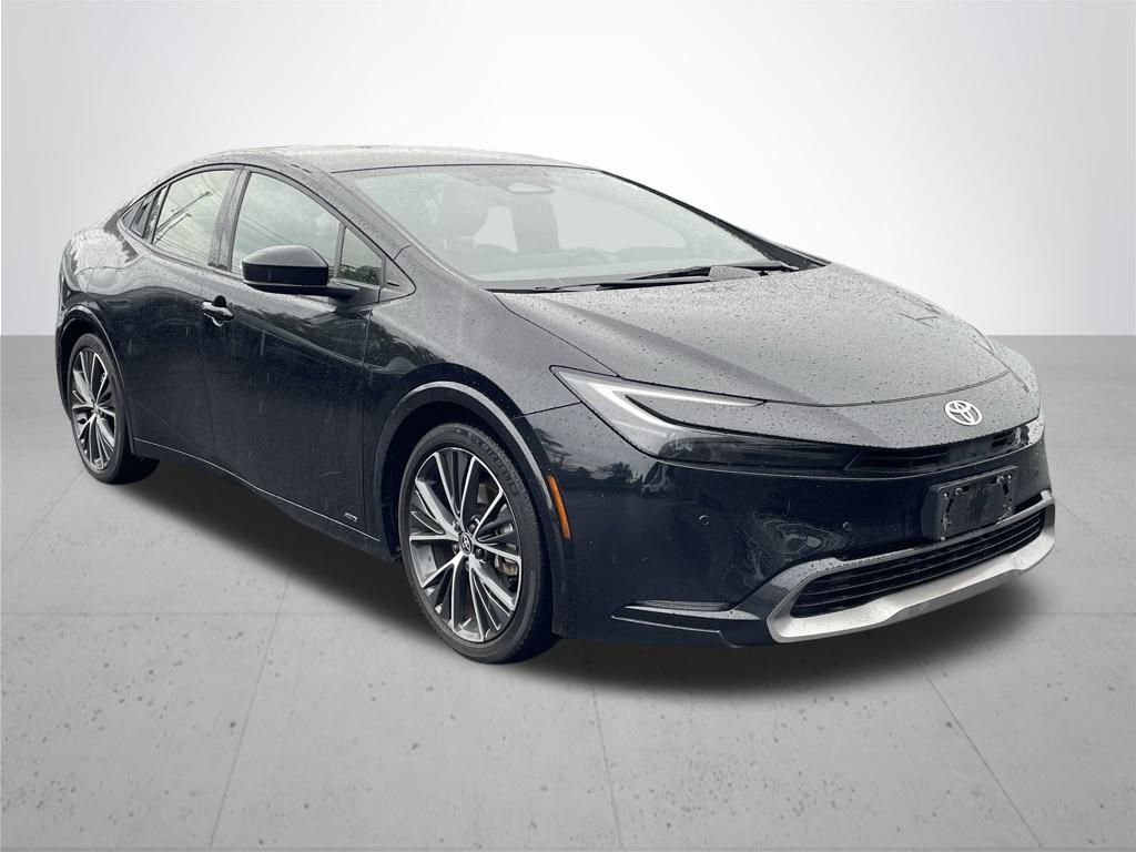 2023 Toyota Prius Limited photo 4