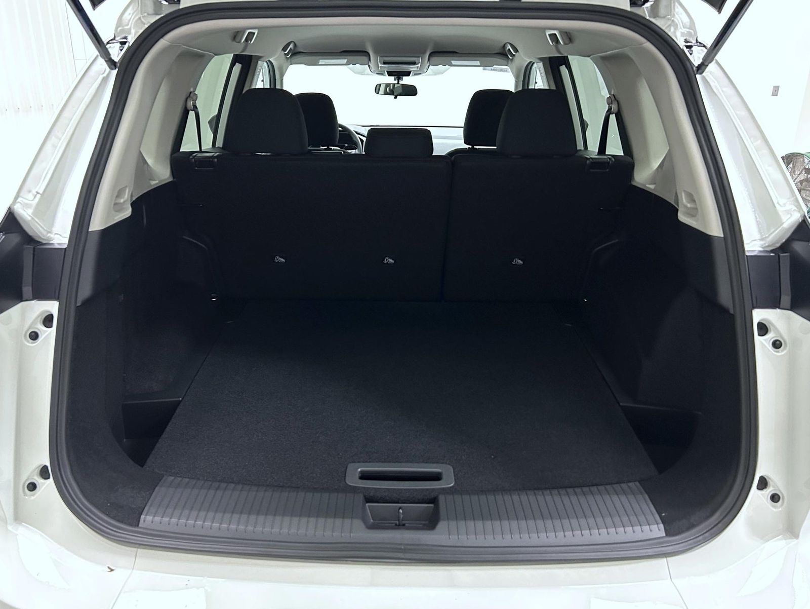 2026 Nissan Rogue S photo 9