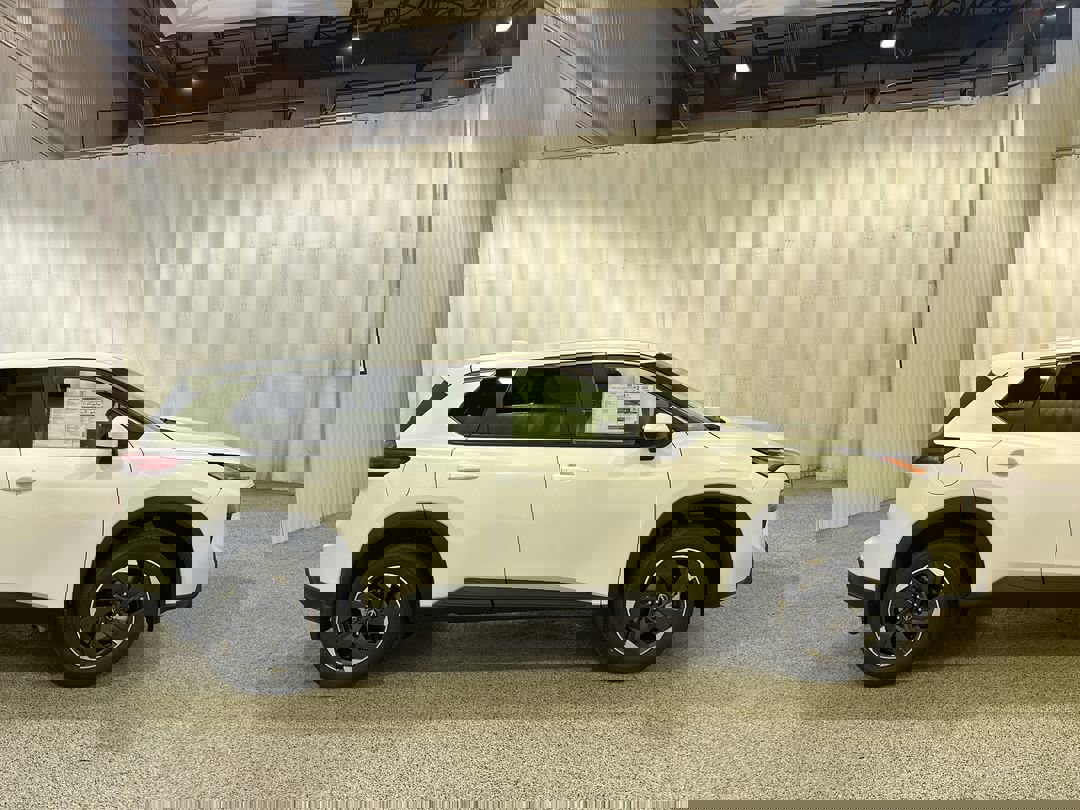 2026 Nissan Rogue SV photo 4