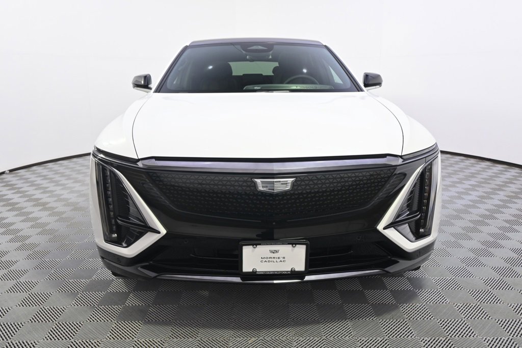 2025 Cadillac Lyriq Sport photo 8