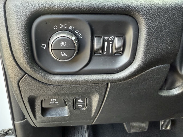 2025 Ram 1500 Laramie photo 17