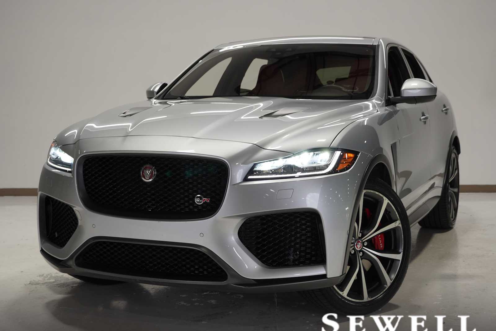 2020 Jaguar F-Pace SVR