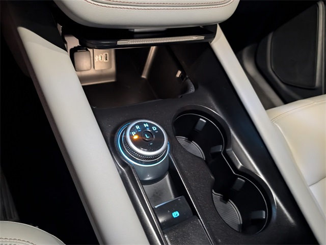 2025 Ford Explorer photo 18