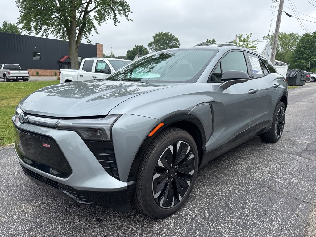 2024 Chevrolet Blazer EV RS photo 3